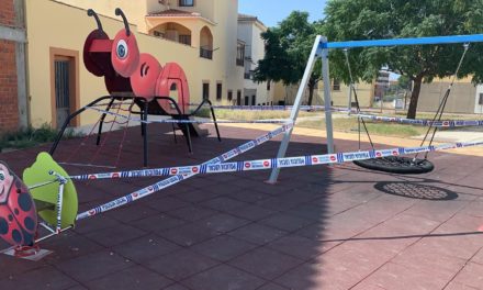 PROHIBICIÓN DE USO DE LOS PARQUES INFANTILES