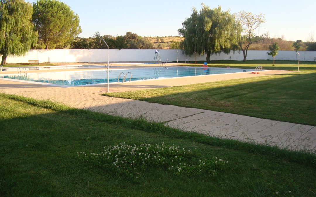 Nuevo arbolado para las piscinas municipales