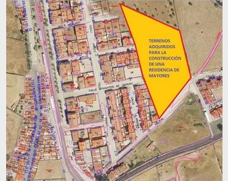 El Ayuntamiento adquiere terrenos con destino a la construcción de una residencia de mayores