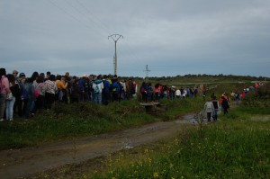 Atascos en el "Puente de las Lanchas" debido al caudal de Manrobel - JOSÉ PEDRO MARTÍN