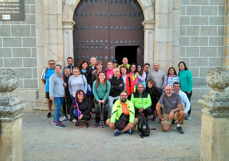 Torrejoncillanos visitan al Cristo de Serradilla