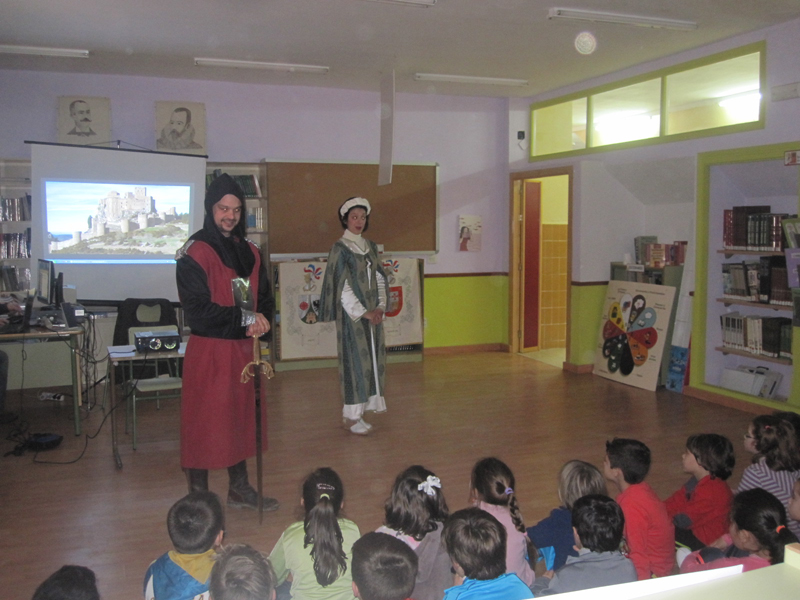 Jachas Teatro colabora con el Colegio Público Batalla de Pavía de Torrejoncillo