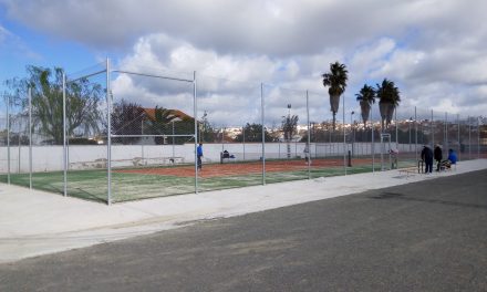 Inauguración de la nueva pista de tenis en Torrejoncillo