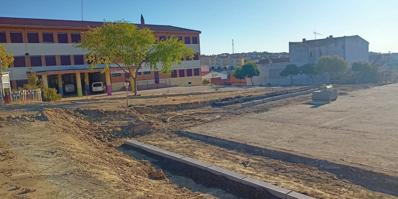 Arrancan las obras en las pistas polideportivas del CEIP Batalla de Pavía