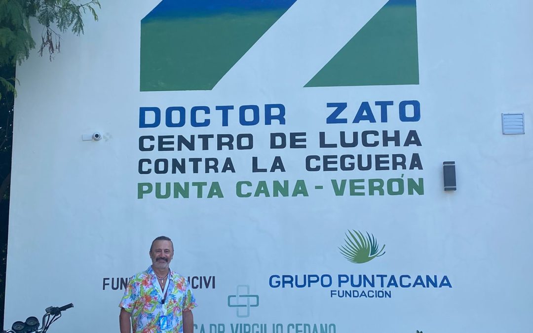 Enrique Santos Bueso forma a los nuevos oftalmólogos dominicanos