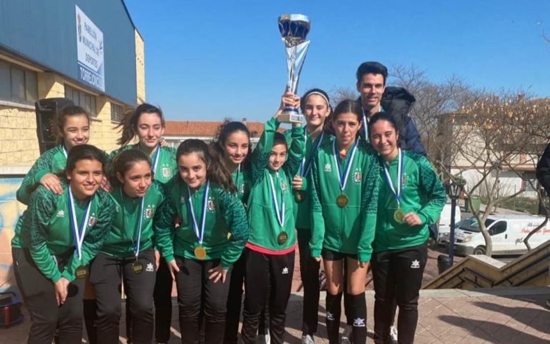 El AD Torrejoncillo Femenino Campeonas de liga esperando a los siguientes encuentros hacia la gloria