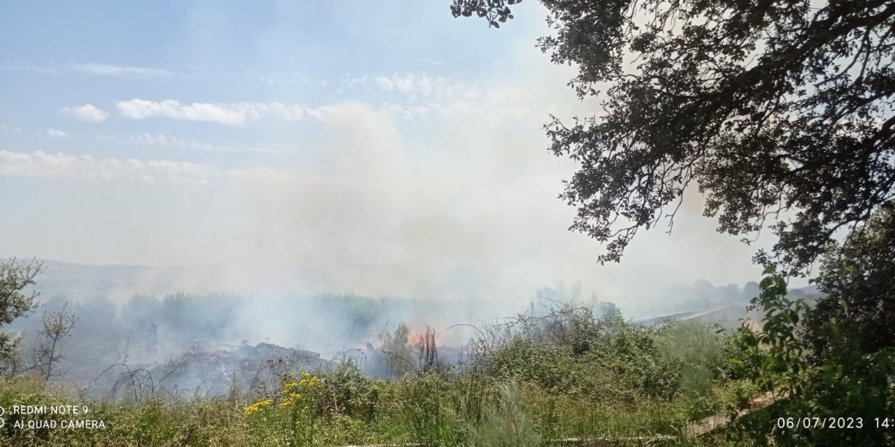 Incendio cerca de Valdecin