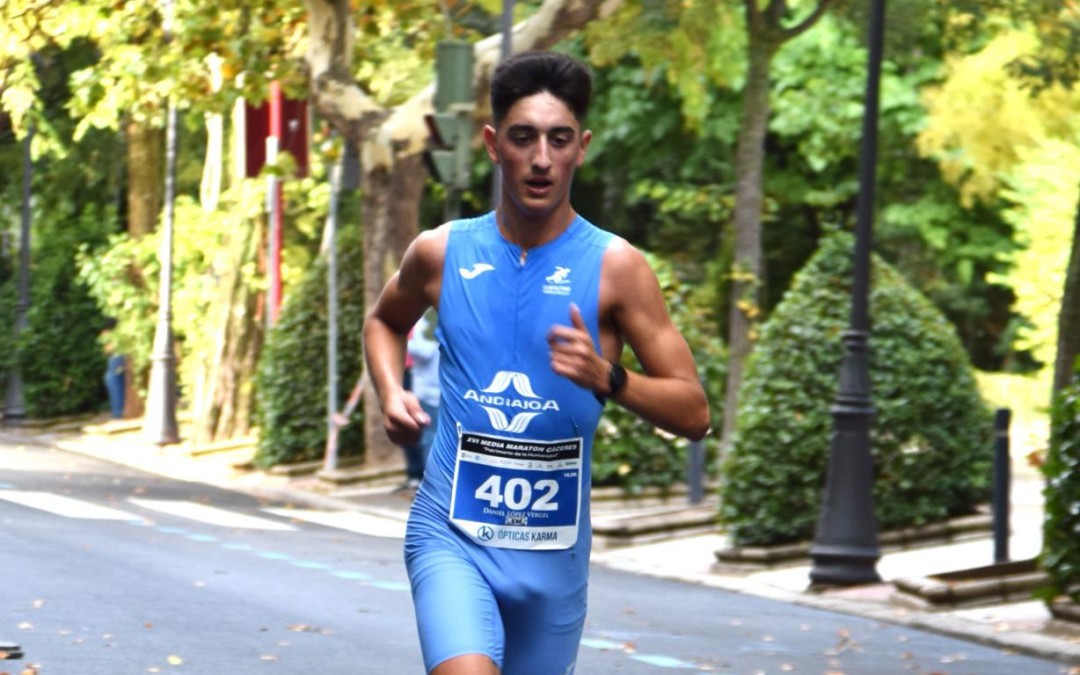 Campeón de la prueba de 10 km y Primero en la General en Cáceres