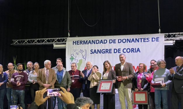 Dos torrejoncillanos nombrados grandes Donantes de España