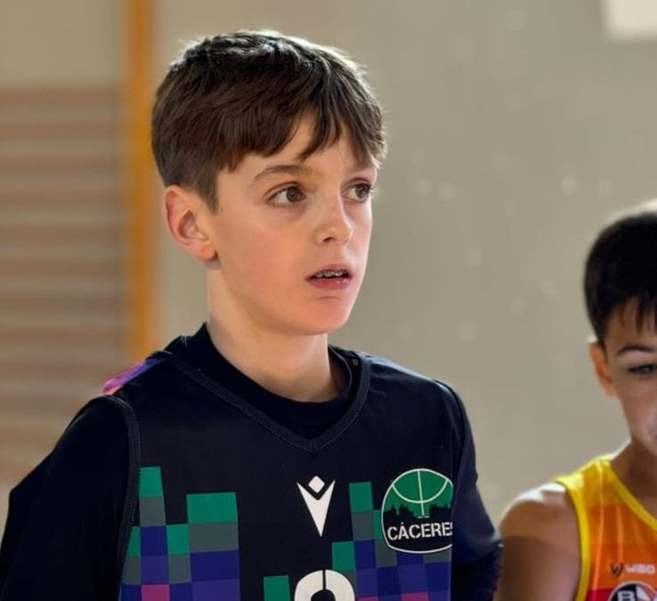 Gabriel Rosado García vuelve a competir en lo más alto del baloncesto