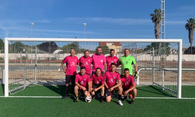 Torrejoncillo triunfa en el triangular