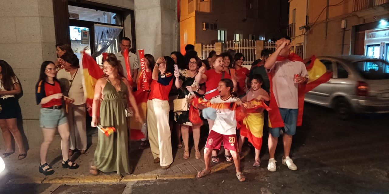 De infarto el partido de España que suma una estrella más en su camiseta, así lo celebra Torrejoncillo y Valdencin