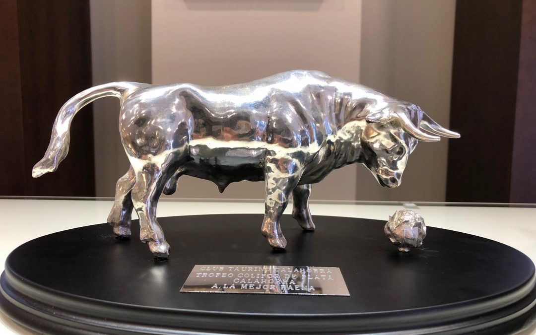 El club taurino de Calahorra otorga a Emilio de Justo el trofeo “Coliflor de plata 2019”
