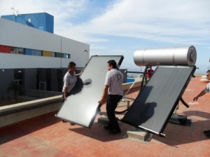 Adesval saca a concurso la realización de un curso de instalador de energía solar térmica