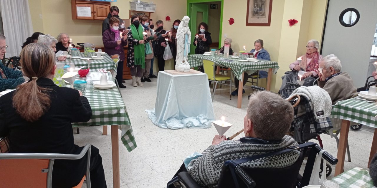 Oración por los enfermos en la Residencia Santa Isabel de Torrejoncillo