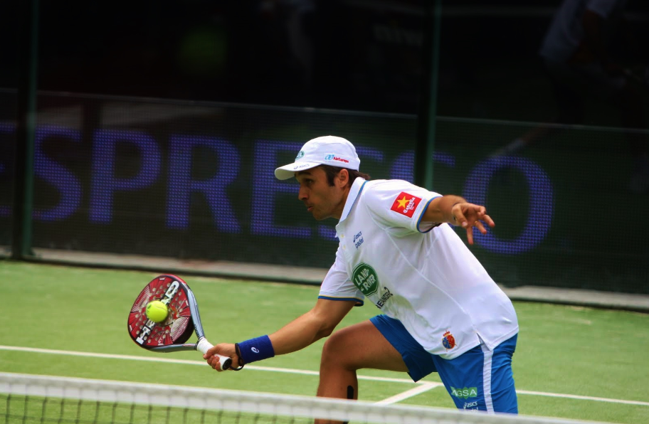 NAVIDADES DEPORTIVAS: Torneo de Pádel Solidario.