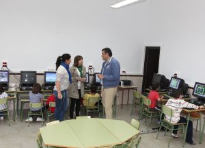 El colegio «San José Obrero» de Rincón del Obispo abre un aula nueva de informática