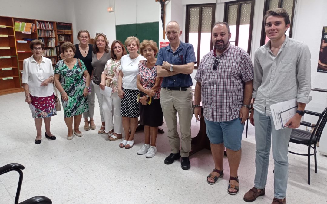 EL GRUPO DE LA PASTORAL DE TORREJONCILLO SE REÚNE PARA ORGANIZAR LAS ACTIVIDADES PASTORALES