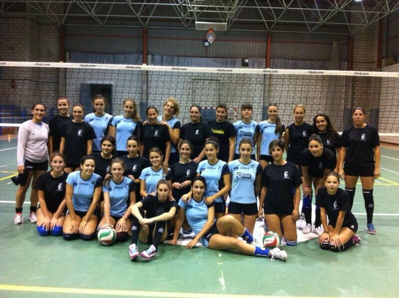 Las mujeres torrejoncillanas se reivindican en el campo deportivo a través del Voley